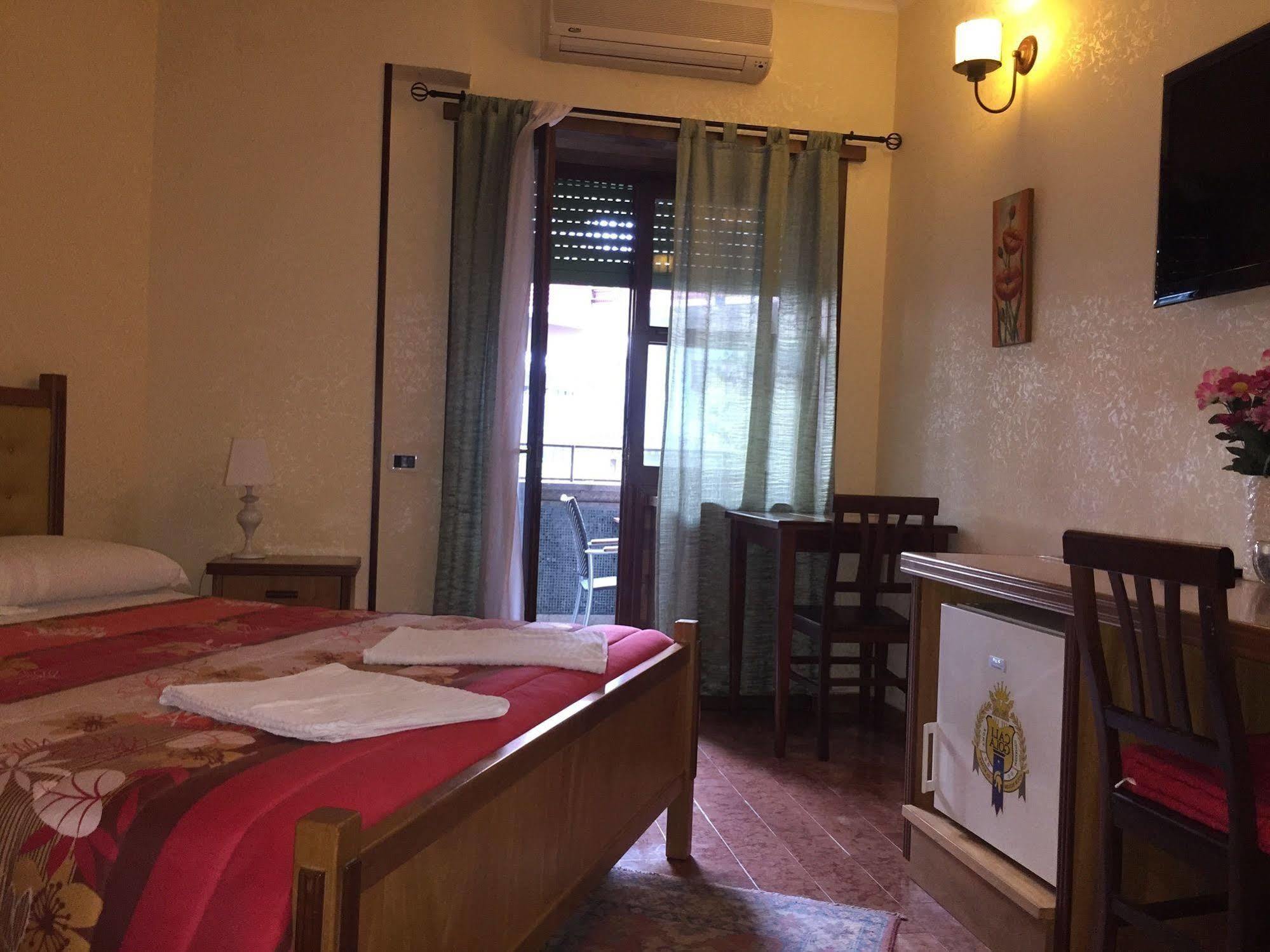 Caligola Resort Rome Exterior photo